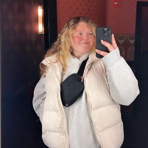 Meet your Posher, Logan